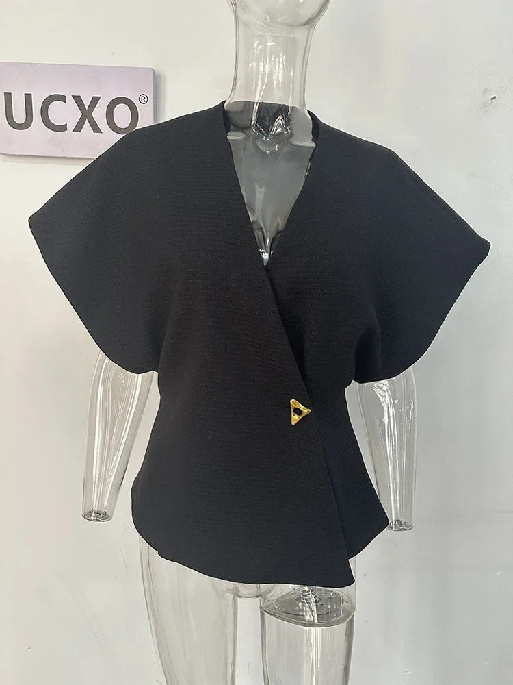 UCXQ Irregular Metal Buttons Short Sleeve V-neck Women Shirt  Casual Black Vests Tops Female Fashion Tide Summer 2023 New A1922