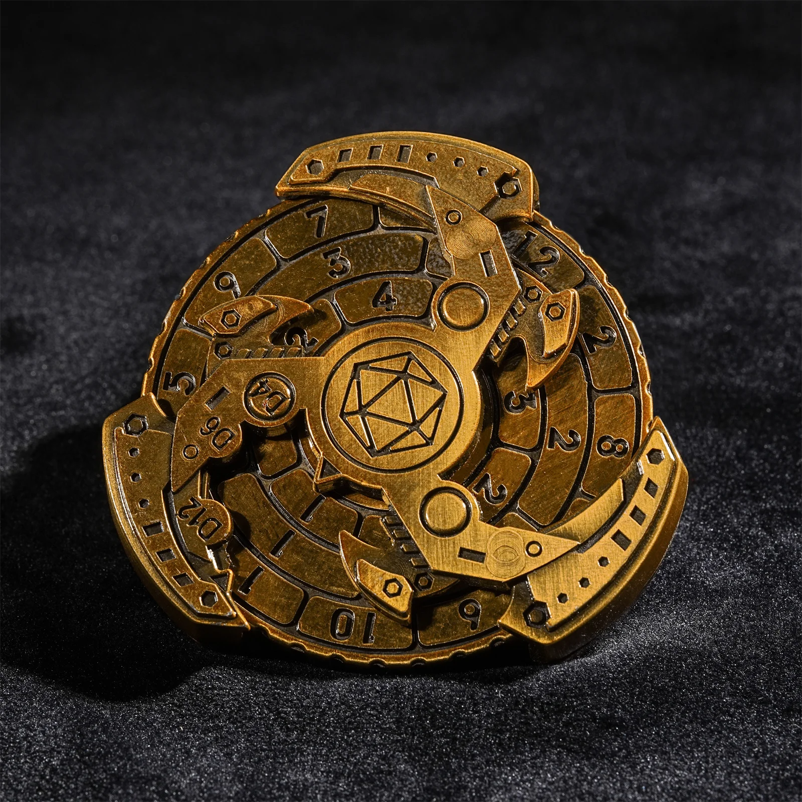 

DND Dice Golden Metal Machinery Fingertip Gyro Dice for Board Game D&D Spinner Dice for Dungeons and Dragons Dragon Compass Dice