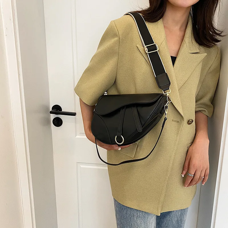 

Elegant Saddle Bag 2023 New Arrival. Vintage & Chic Design, Perfect Daily Crossbody. Shop Now!