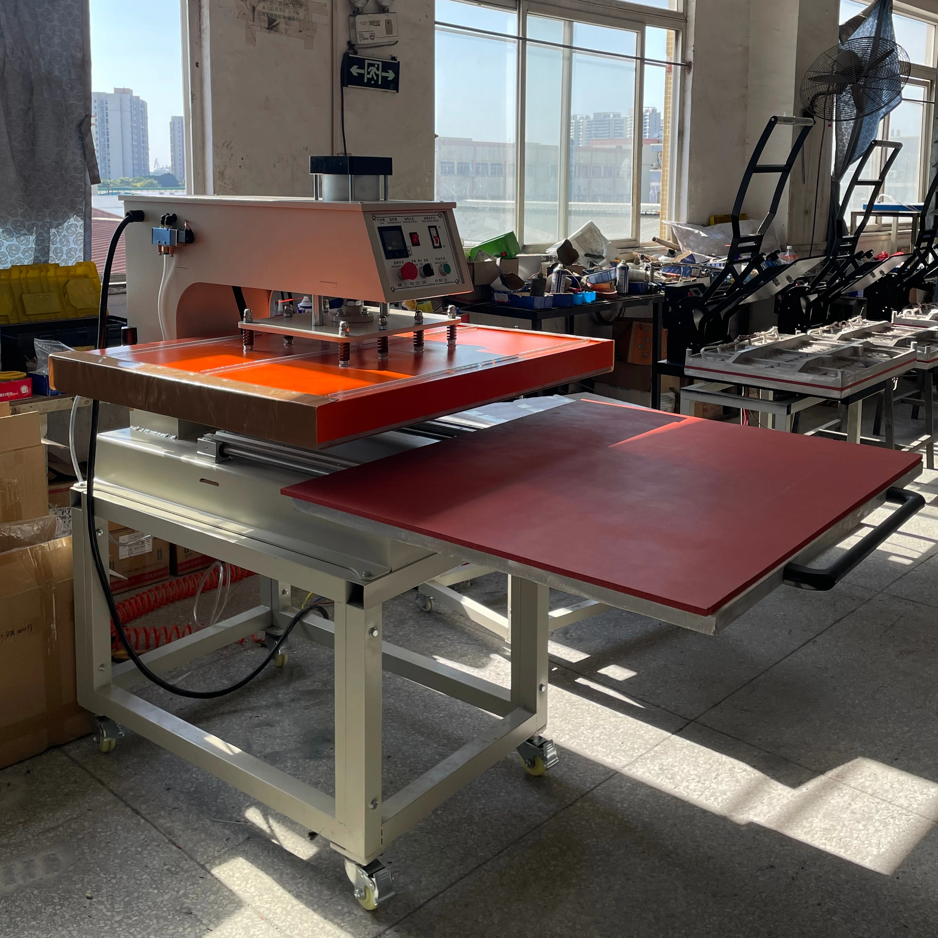 آلة نقل الحرارة بالضغط المفتوح الهوائية لوحة التسامي المطلية بالحديد من الألومنيوم مع مقبض سحب #1