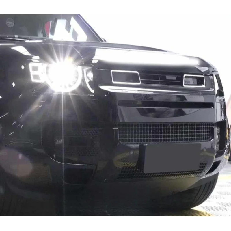 

GIANT Suitable for Land Rover with Lighted Grille Land Rover Defender Modified ROCK with Lighted Grille