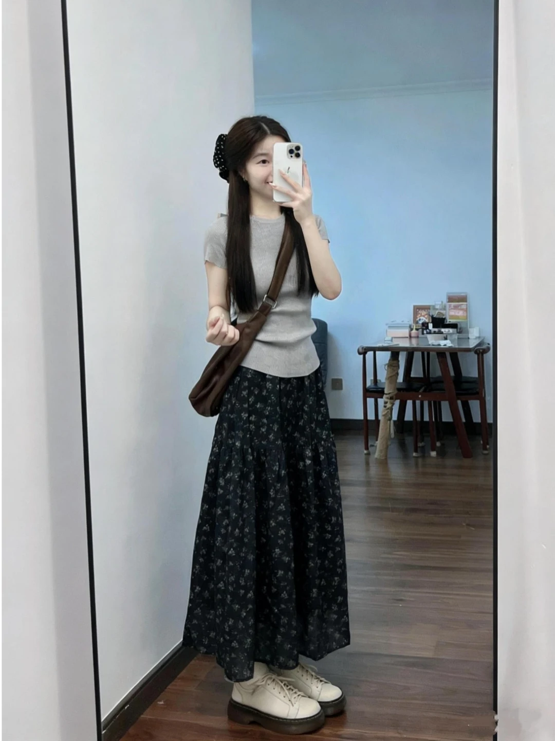 

Summer 2026 Women's Casual Sportswear Set Knitted Short Sleeve Deep Blue Floral Halter Neck Slimming Lazy Style High Waist Skirt