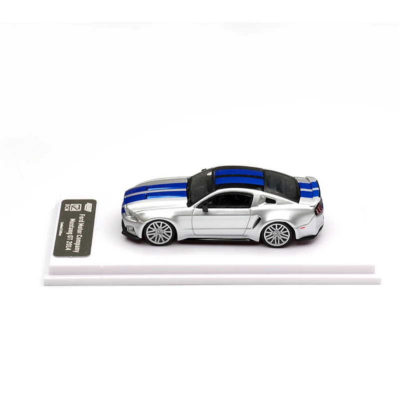 Preventa GDO DCM 1:64 NFS Mustang 2014 GT Shelby Diecast Diorama colección de modelos de coches juguetes en miniatura