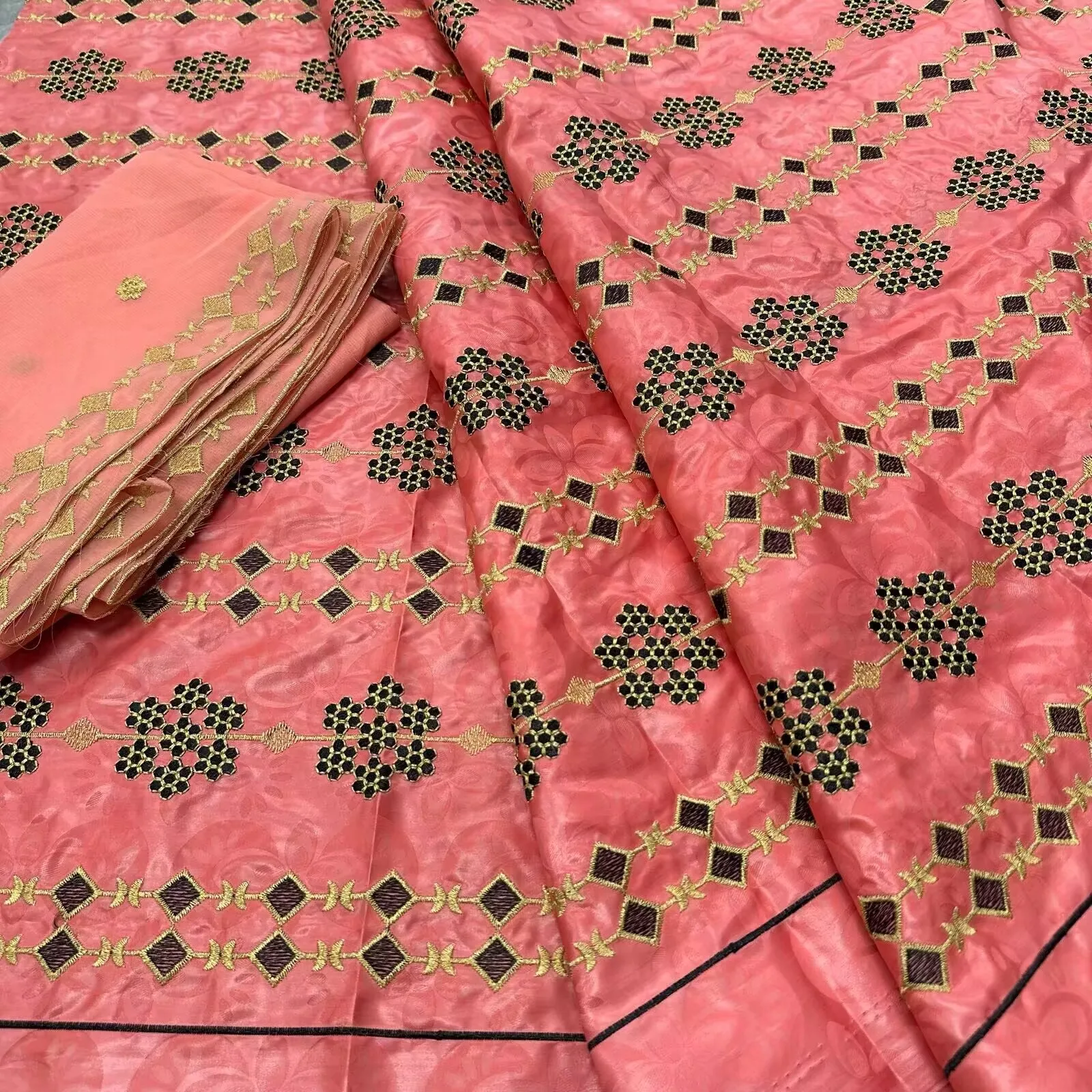 Afrikanische Bazin Stoffe Original Tissu Africain 5 + 2 yards Femme 2025 Baumwolle Stoff 100% Neue Shadda Österreich Qualität Guinea brokat