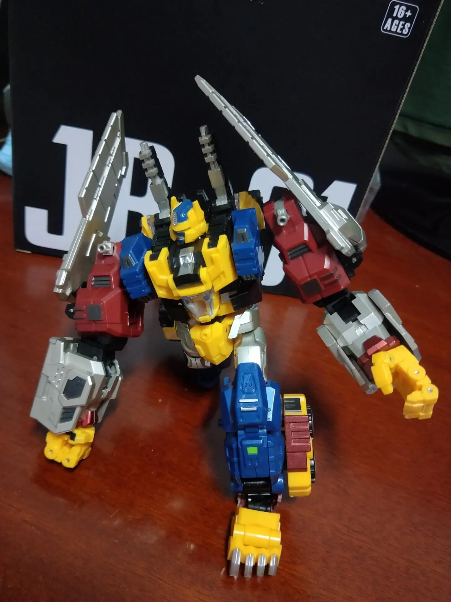 ألعاب التشوه أوبتيموس البدائية JB01 الشمبانزي التحول روبوت IronFactory IF EX43 عمل نموذج لجسم