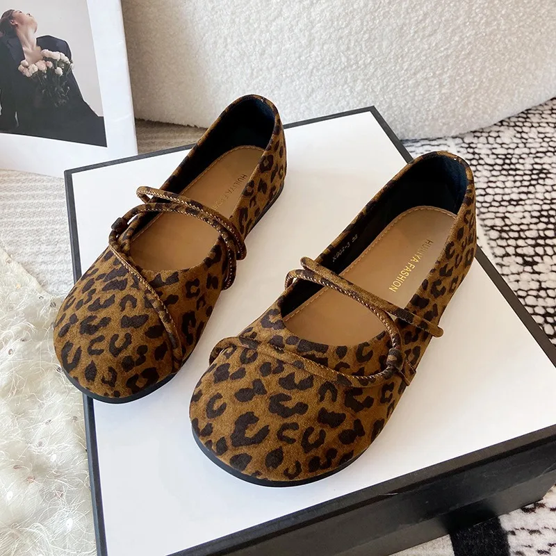 Woman Fashion Leopard Print Flat Shoes Round Toe Shallow Mouth Single Shoes 2025 Spring Outdoor Comfort Soft Sole Ballet Shoes