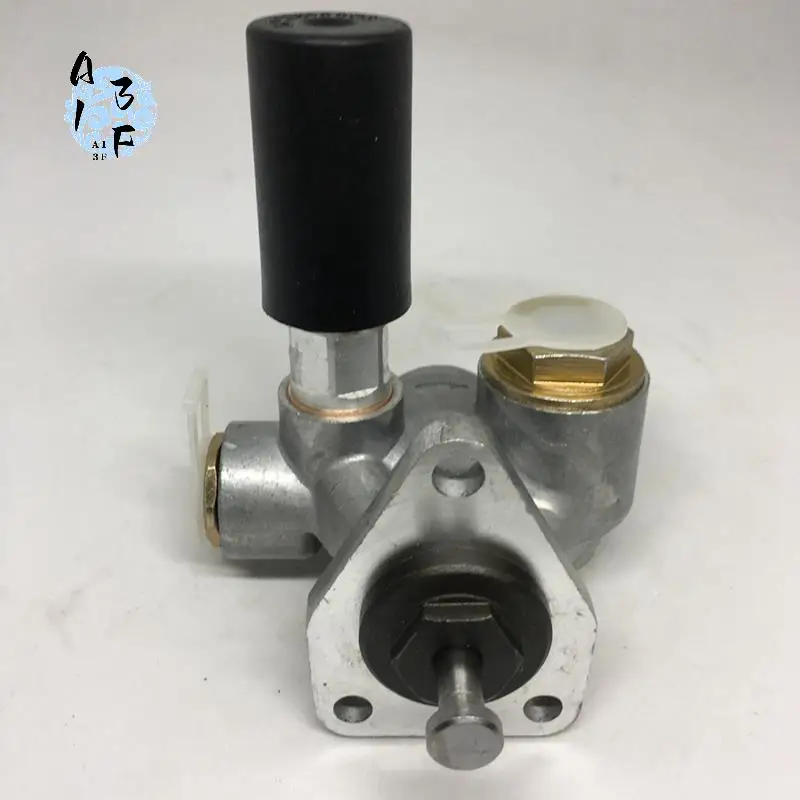 

A13F- 0440017030 Аксессуары для грузовиков Масляный насос двигателя Топливный насос для Volvo Renault Man 1121017112 5000822200