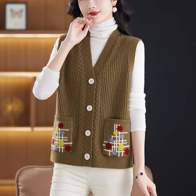Middle-aged Mother Sleeveless Coat Women Spring Autumn 2026new Knitting Vest Short Cardigan High-end Female Waistcoat Top