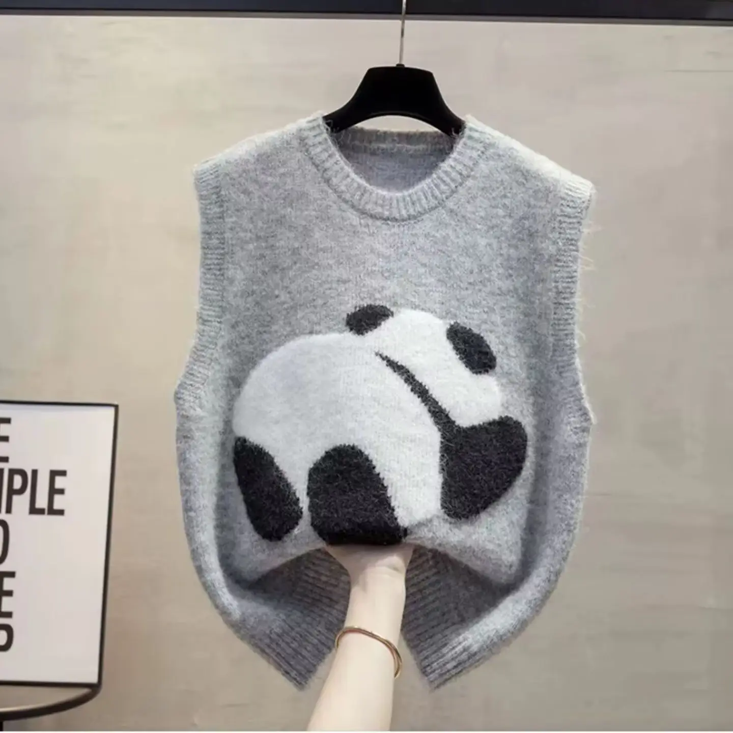 2025 Autumn and Winter Women's Vest Loose Fitting Pullover Knitted Vest