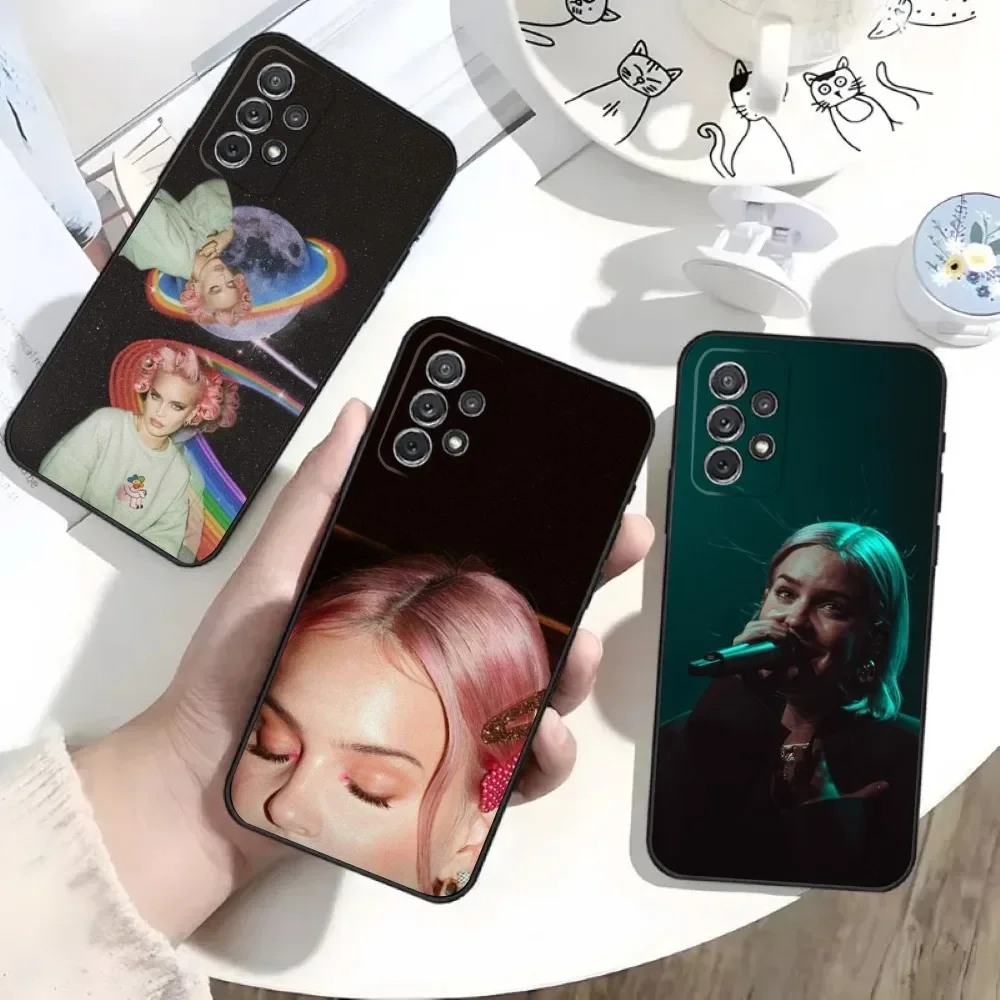 

Singer A-Anne M-Maria Phone Case For Samsung S25,S24,S21,S22,S23,S30,Ultra,S20,Plus,Fe,Lite,Note,10 Black Soft Shell