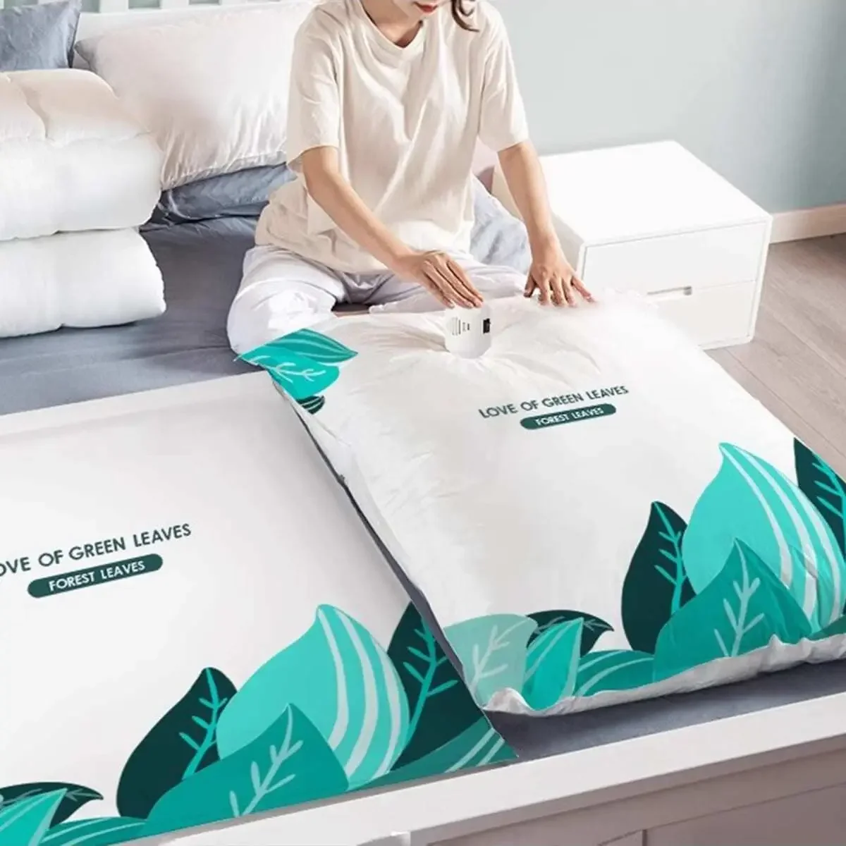 1PC-Reusable Vacuum Storage Bag Travel Clothes Blankets Comforters Compression Space Saving and Special for Hand / Electric Pump
