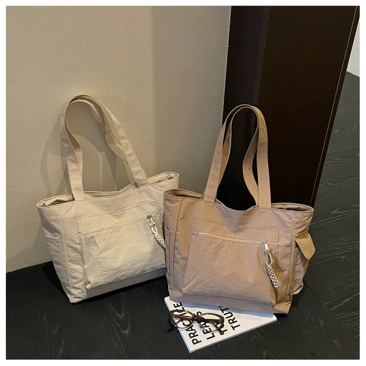 Neue modische Nylon-Schultertasche, große Kapazität, leichte, lässige Alltagstasche, Umhängetasche für Damen – Detail 38