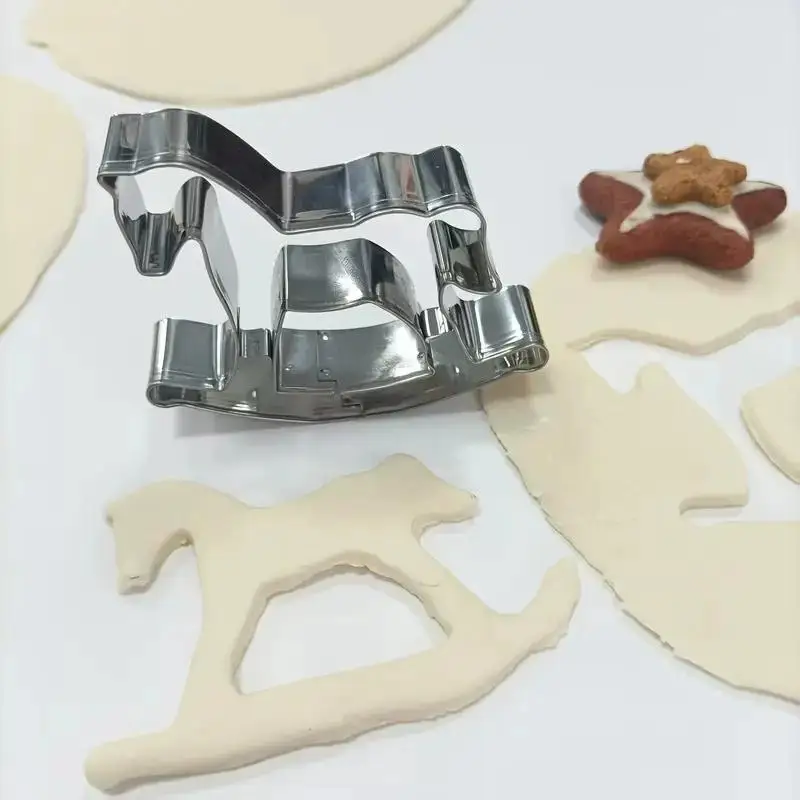 

2026 Horse Cookie Cutter Mould Stainless Steel Rocking Horse Shapes Biscuit Mold Fondant Pastry Decor Baking Tools
