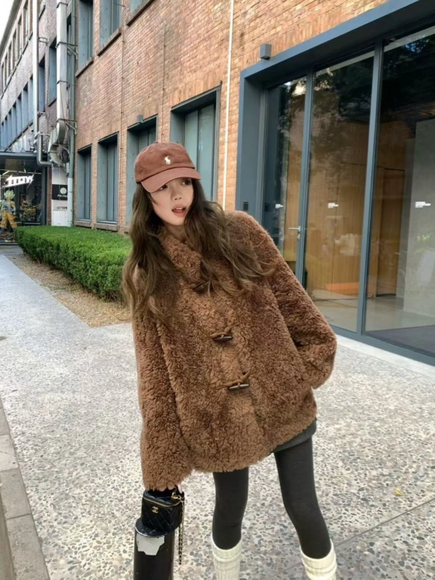 

Lamb Wool Jacket Woman Anti Wind Technology Breeze Defense Gale Protection Air Blocking Draft Resistance Gust Shield Weather Ins