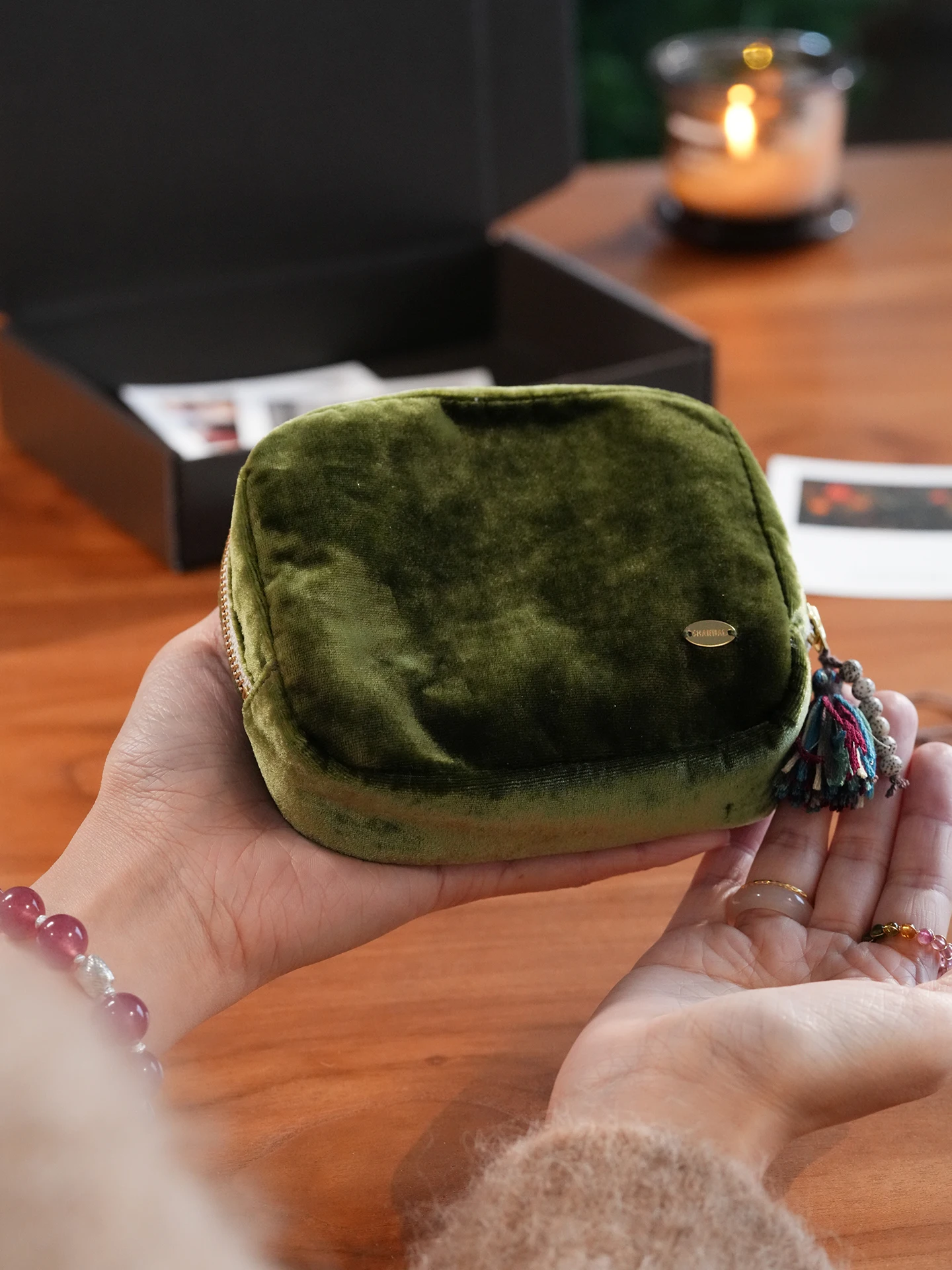 original-cisas-limited-edition-annai-velvet-portable-jewelry-storage-bag-for-bracelets-faionable-organizing-case