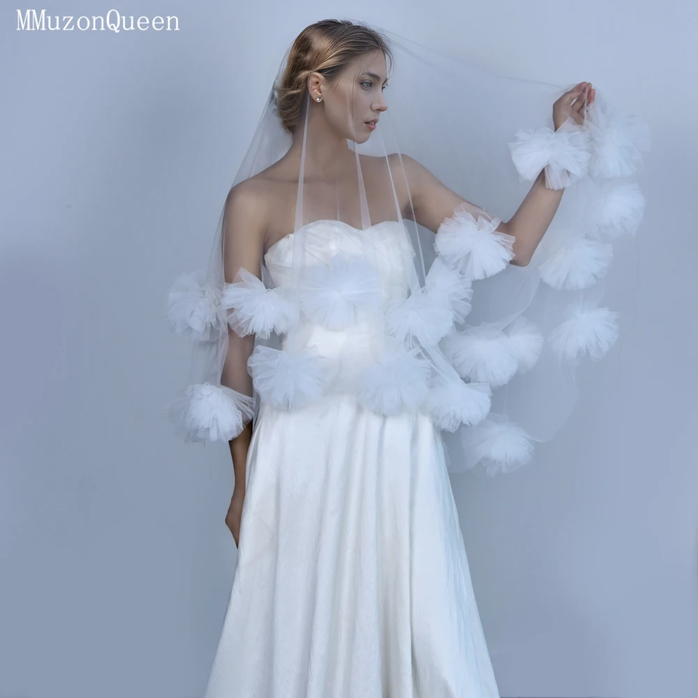 

TOPQUEEN 3d Floral Velo De Hand-Sewn Bride To Be With Blusher And Adorned With 3d Floral Wedding Accessories Customizable M11