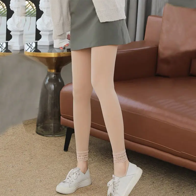 

Черные леггинсы, женские корректирующие белье для похудения, силиконовые нескользящие кроссовки, подтягивающие узкие спортивные леггинсы с принтом для бега, быстросохнущие, 2025 г.