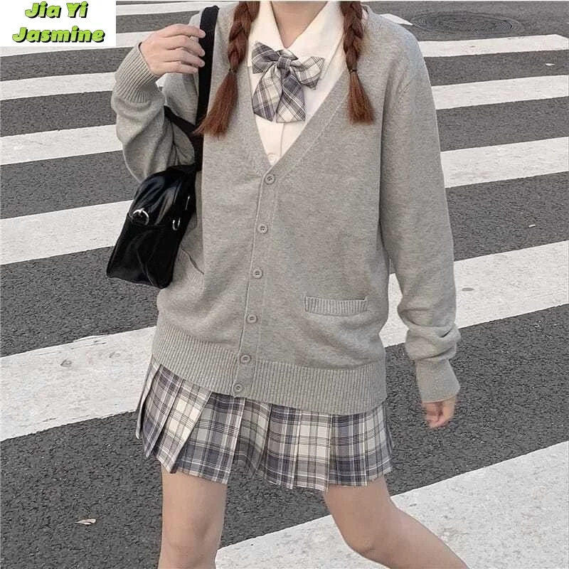 

Women's Japanese Style Outerwear Simple and Versatile Cute Student Loose Cardigan V-neck Sweater