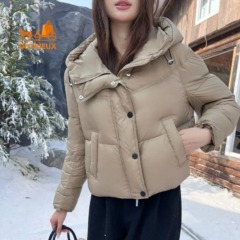 2025 Chaqueta corta de plumón con capucha blanca y negra cálida de invierno para mujer, 90% plumón de ganso blanco, abrigo grueso elegante y a la moda para mujer