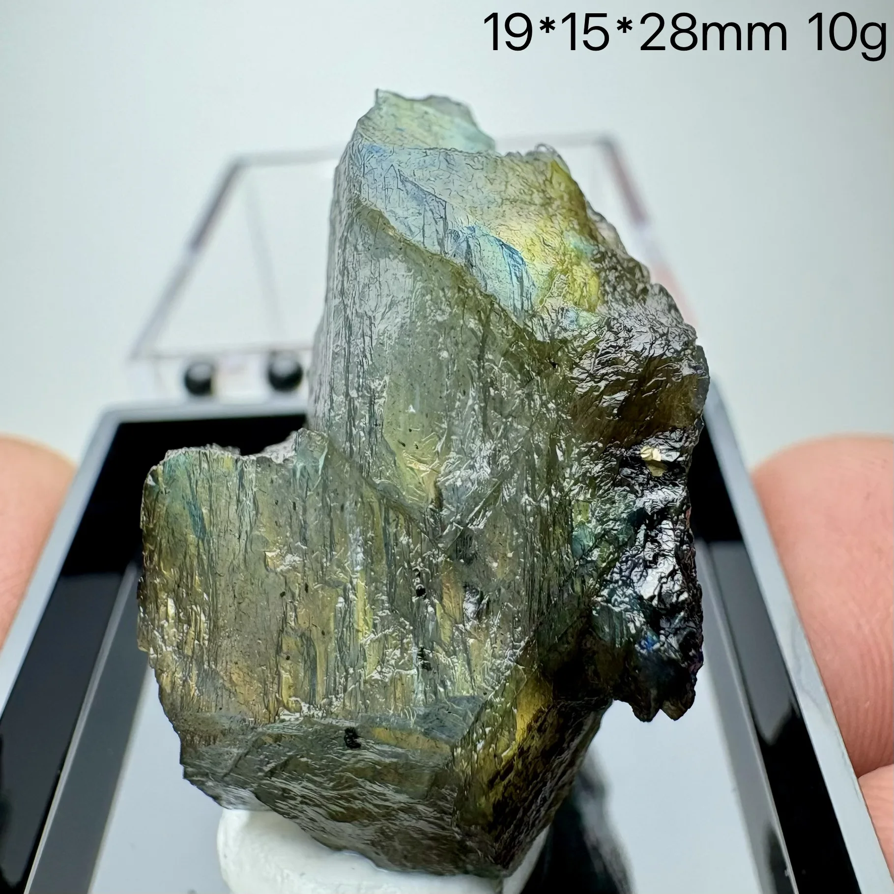 Natural Material Madagascar Longite Crystal Mineral Specimen, Mineral Collectible, Fluorite, Crystal Cluster, Quartz Cluster, Ra