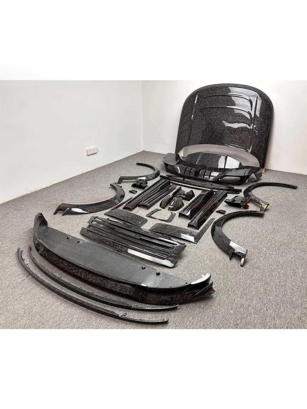 MSY Style Forged Carbon Fiber Body Kit for Range Rover Vogue 2024 Hood Front Bumper Lip Fender Flares