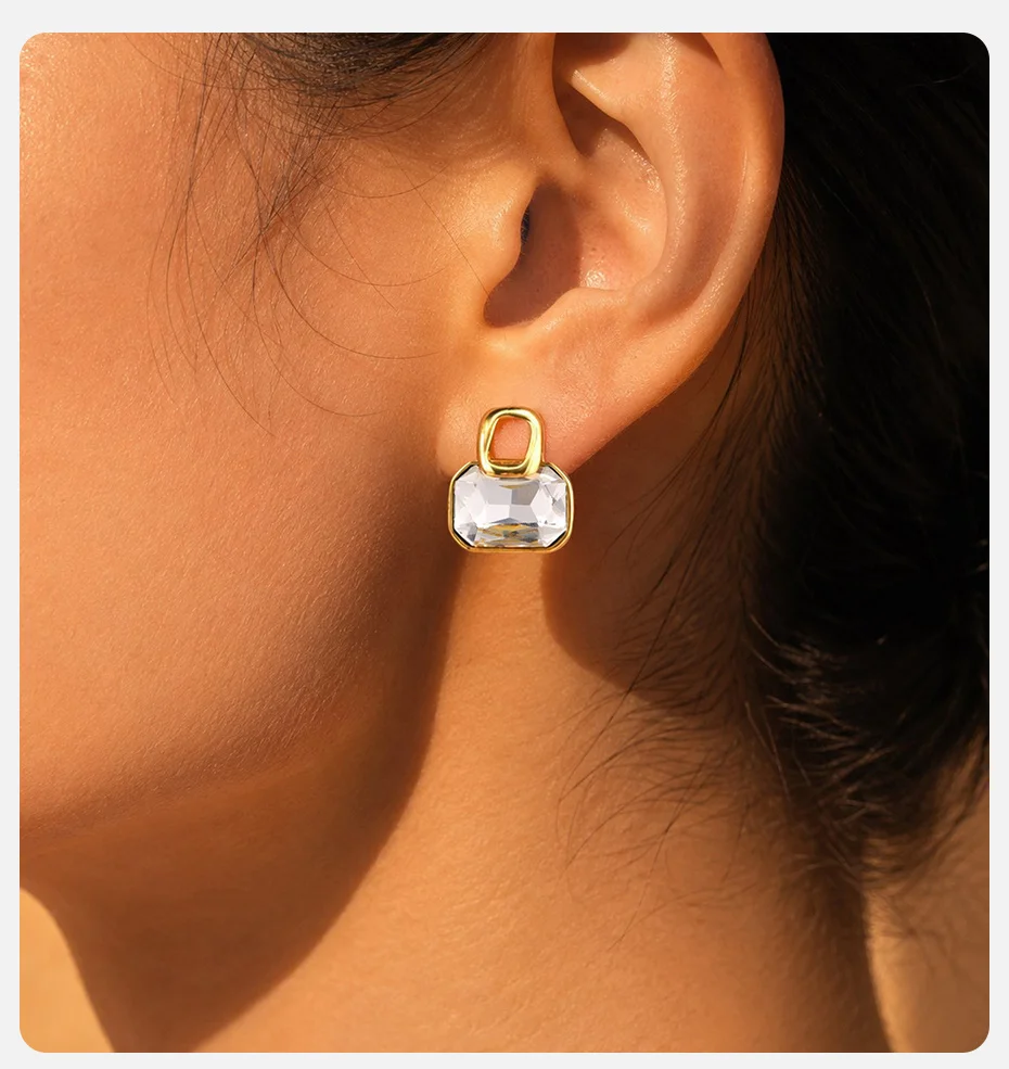 Vnox Minimalistische Elegante Zirkon-Ohrringe für Frauen, Edelstahl Vergoldete Quadratische Zirkon-Ohrstecker, Party- und Alltagsschmuck – Detail 2