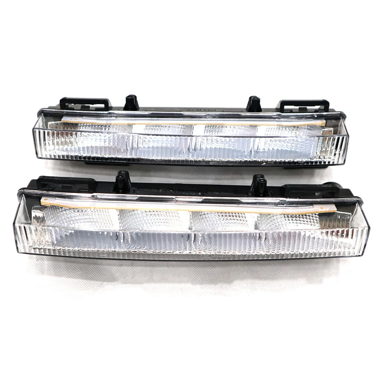 Front LED Daytime Running Light Fog Light for Mercedes Benz GL350 GL450 GL550 GL63 AMG 2013-2016 0999068101 0999068201