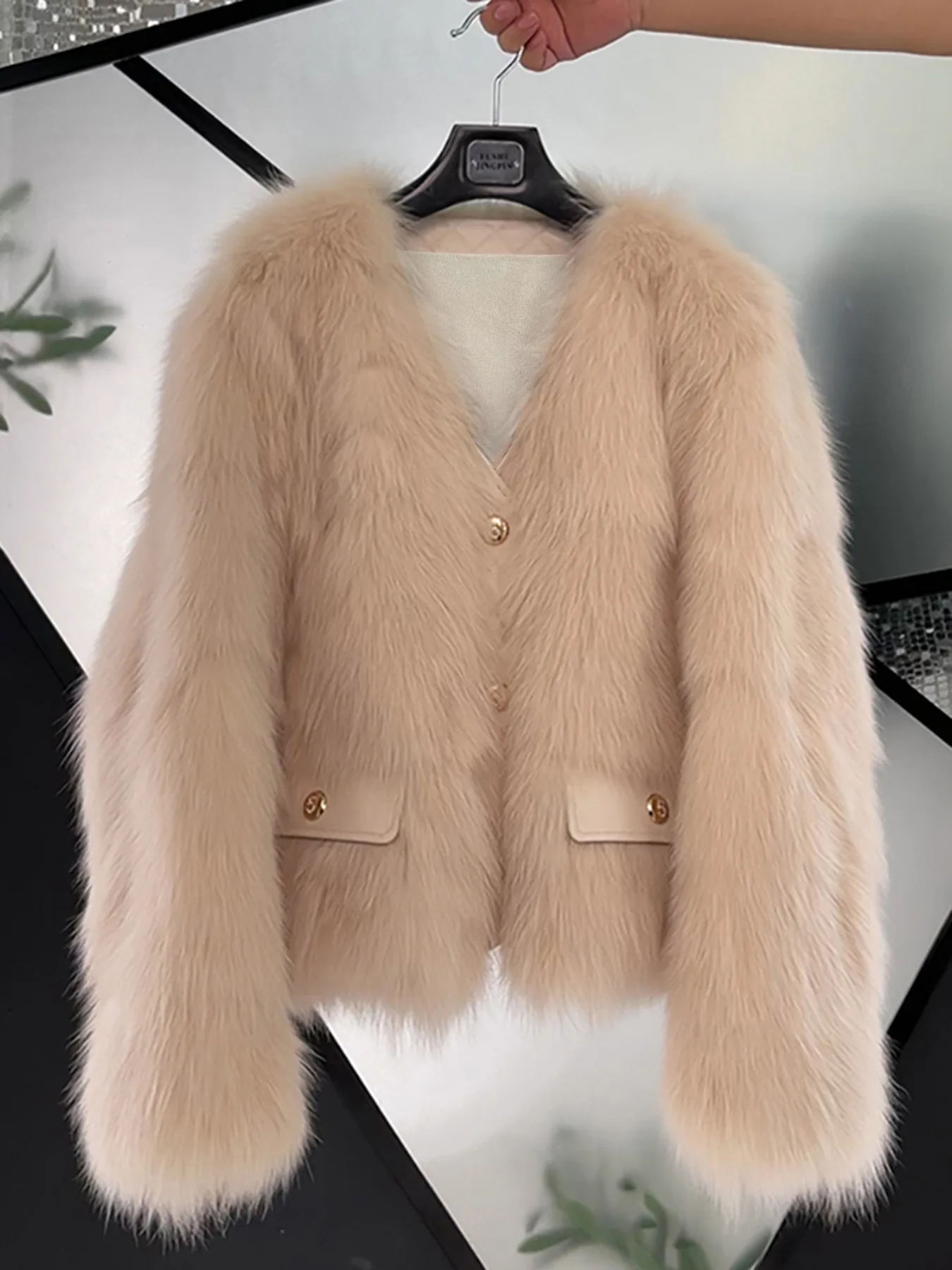 Women's Short Coat Imitation Fox Fur Grass European American Autumn Winter Fashion Outerwear for Ladies