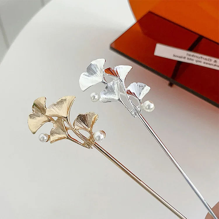 

Ginkgo Hairpin 1PC Vintage Wood Chinese Style for Women Bun Cheongsam Yellow Leaf Tassel Decor Durable Kit