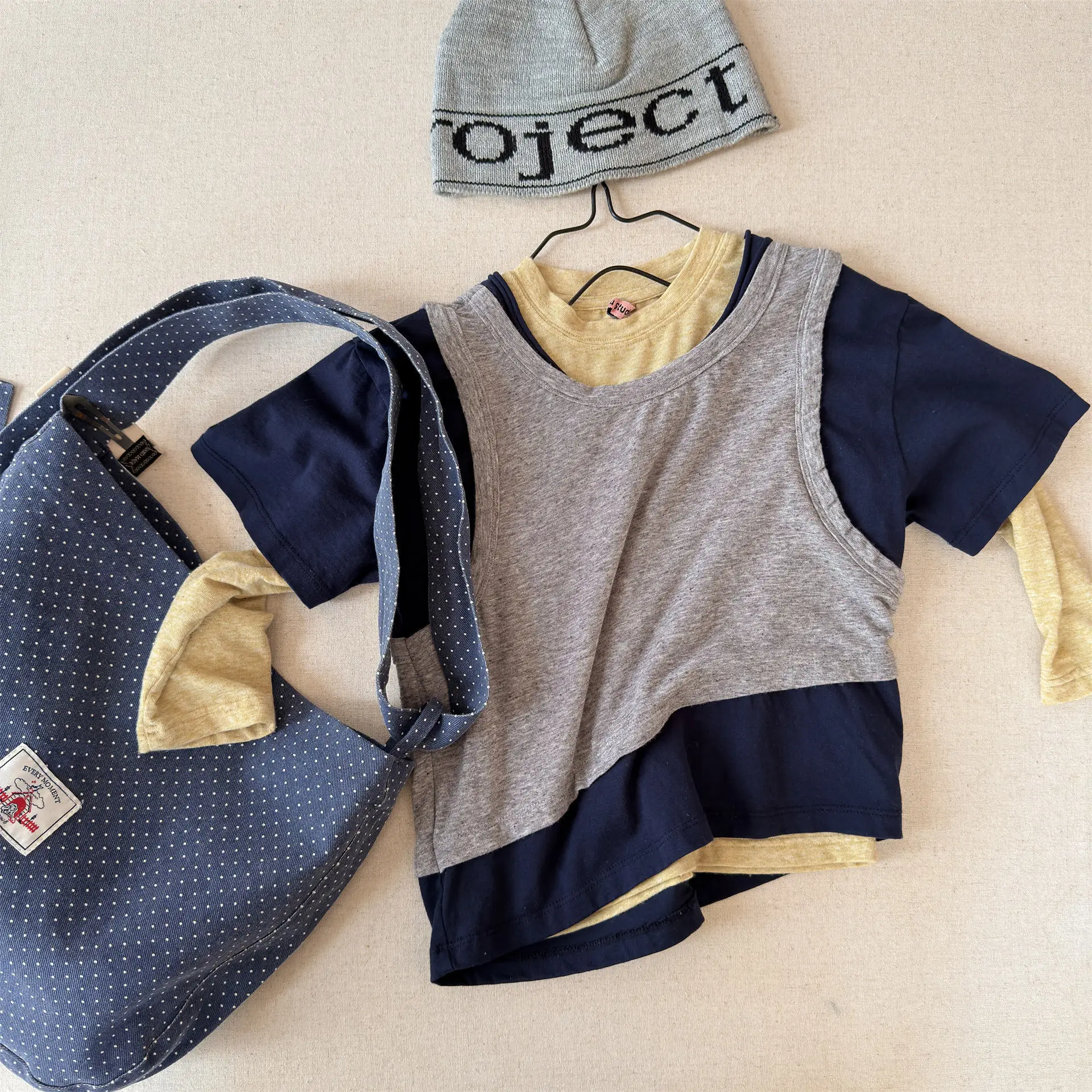 

Spring children's clothing, children's spring clothing, long sleeved hoodies, boys' T-shirt fake three piece base shirts