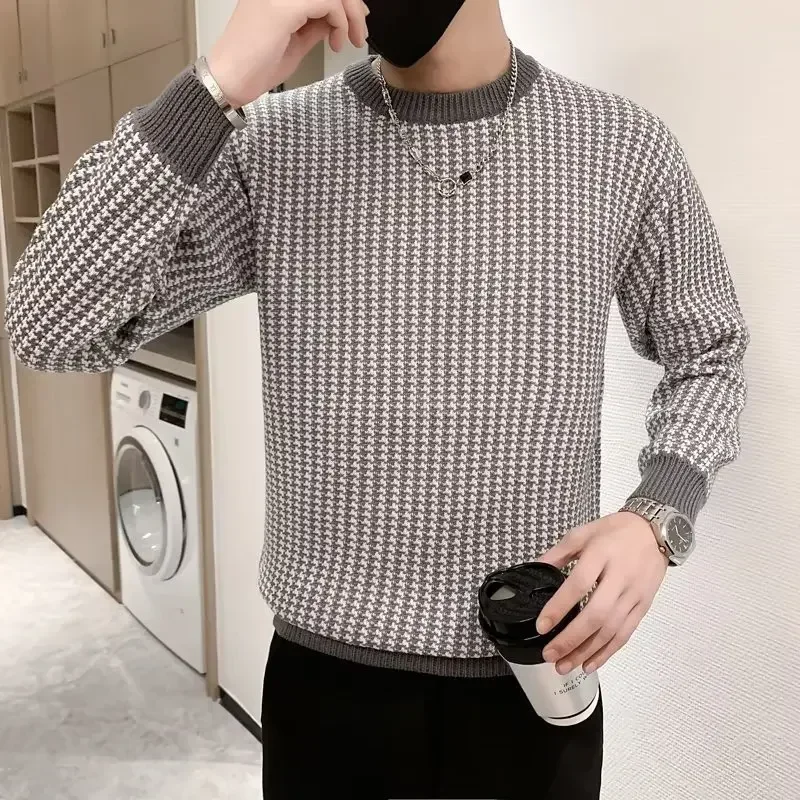 Korean Version of Fashion Slim Men's Sweater Casual Long Sleeve Plaid Pattern Round Neck Pullover Sweater Top