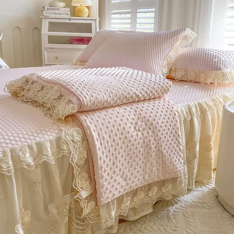 

Ice Silk bean blanket four-bed skirt lace summer air conditioning duvet soft mat three-piece set