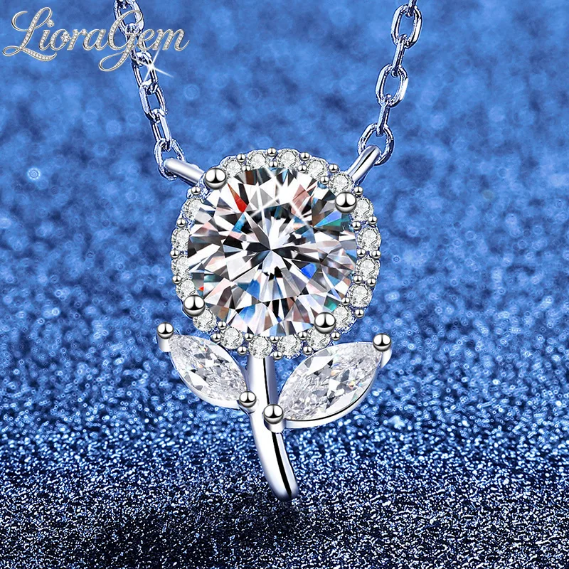 

LioraGem Exquisite 1-carat Moissanite Necklace for Women, Cute Cherry Moissanite Pendant Collarbone Chain Platinum PT950 Stamp