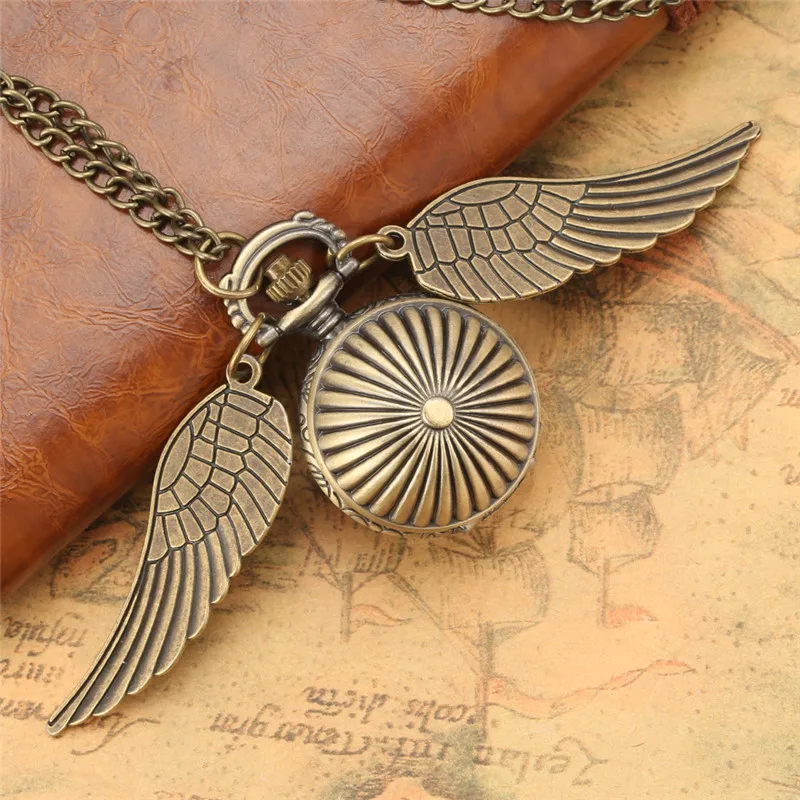 

Vintage Style Mini Size Round Shape Pocket Watch with Wings Quartz Clock for Men Women with Necklace Chain Arabic Number Dial