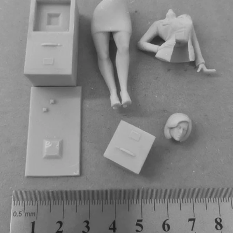 1/24 Scale 75mm Resin Figure Model Kit Professional Women Unassembled and Unpainted Diy Boy Toys Gifts