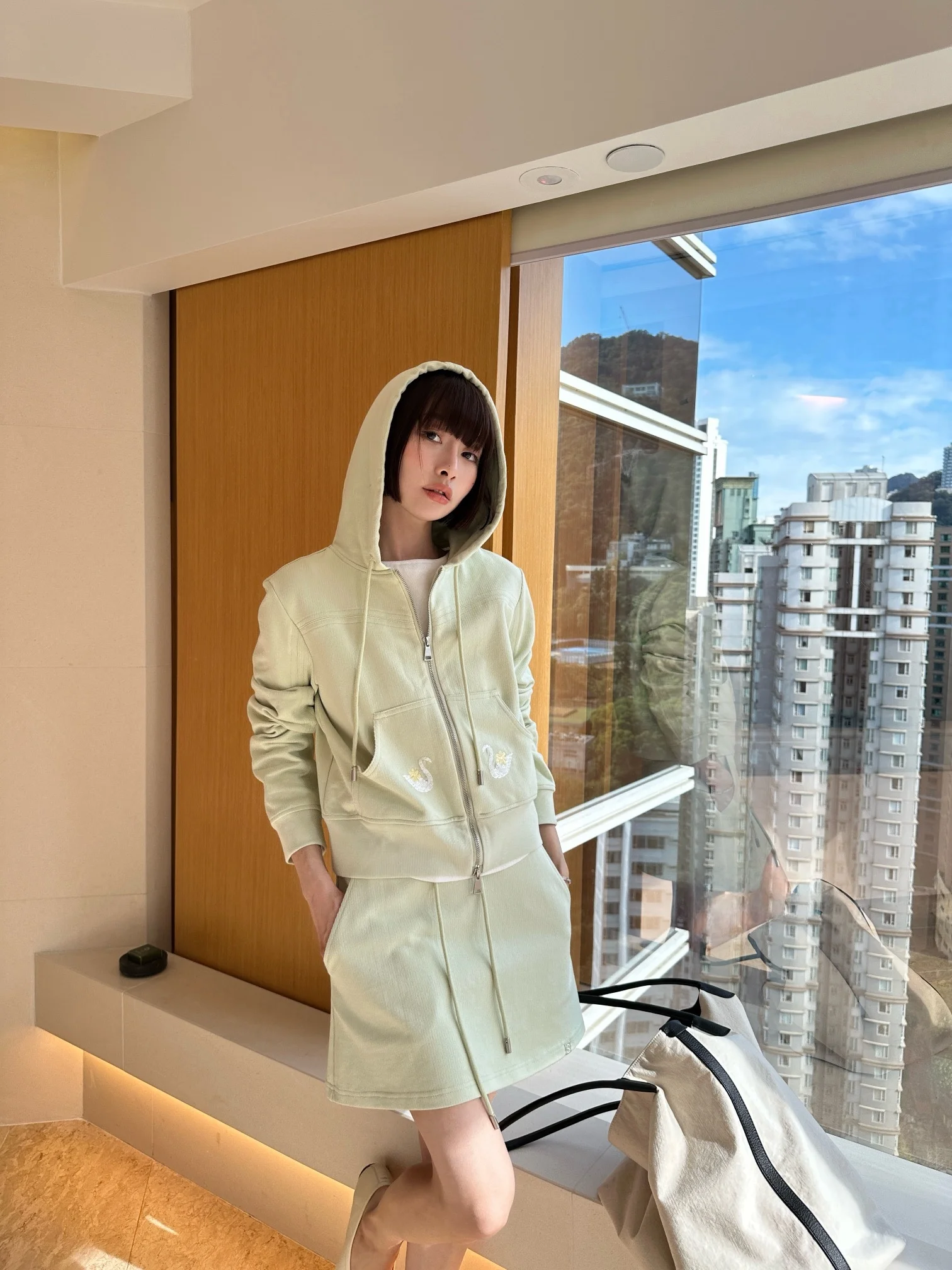 

Spring Oxygen Girl Embroidered Little Swan Hooded Jaet ort Skirt Set Women's Faion Spring Outfit Long Sve Zipper