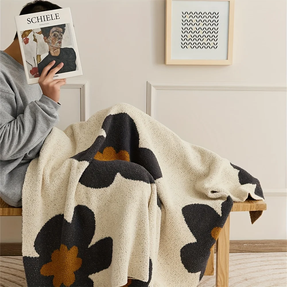 

Cozy Nordic Flower Pattern Knitted Throw Blanket Soft Perfect for Snuggling Up on Chilly Winter Nights with Family and Friends