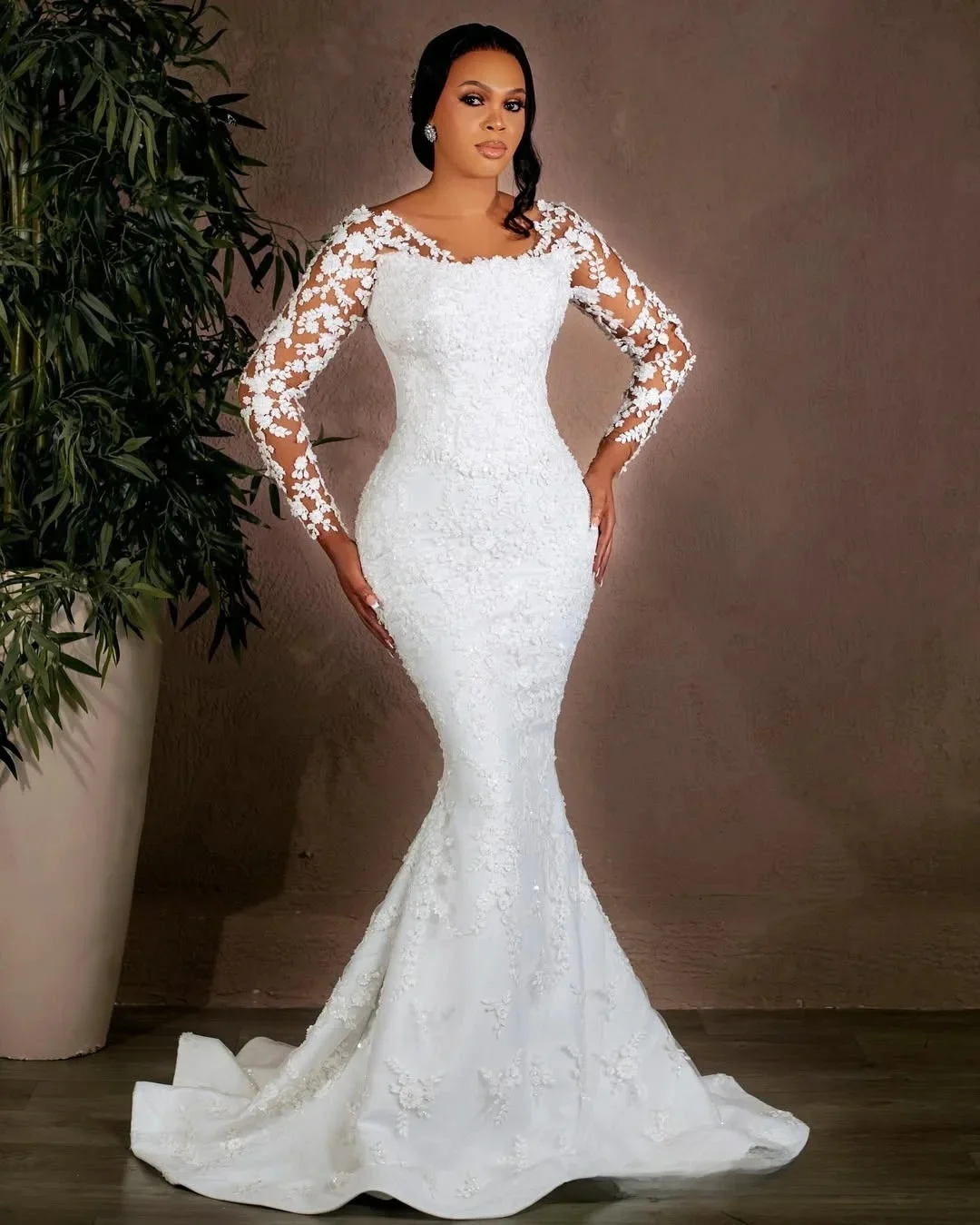 ฟลาวินเก้ที่กำหนดเองแอพพลิเคชันประกายลูกปัดชุดแต่งงานนางเงือกกระโปรงที่ถอดออกได้แขนยาวชุดเจ้าสาวเดรส เดอ โนเวีย