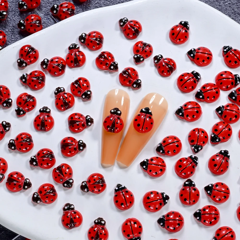 50 stücke 3D Rote Insekt Nagel Charms Nette Cartoon Marienkäfer Flatback Strass Für Nägel Kunst Dekorationen DIY Maniküre Zubehör * 50
