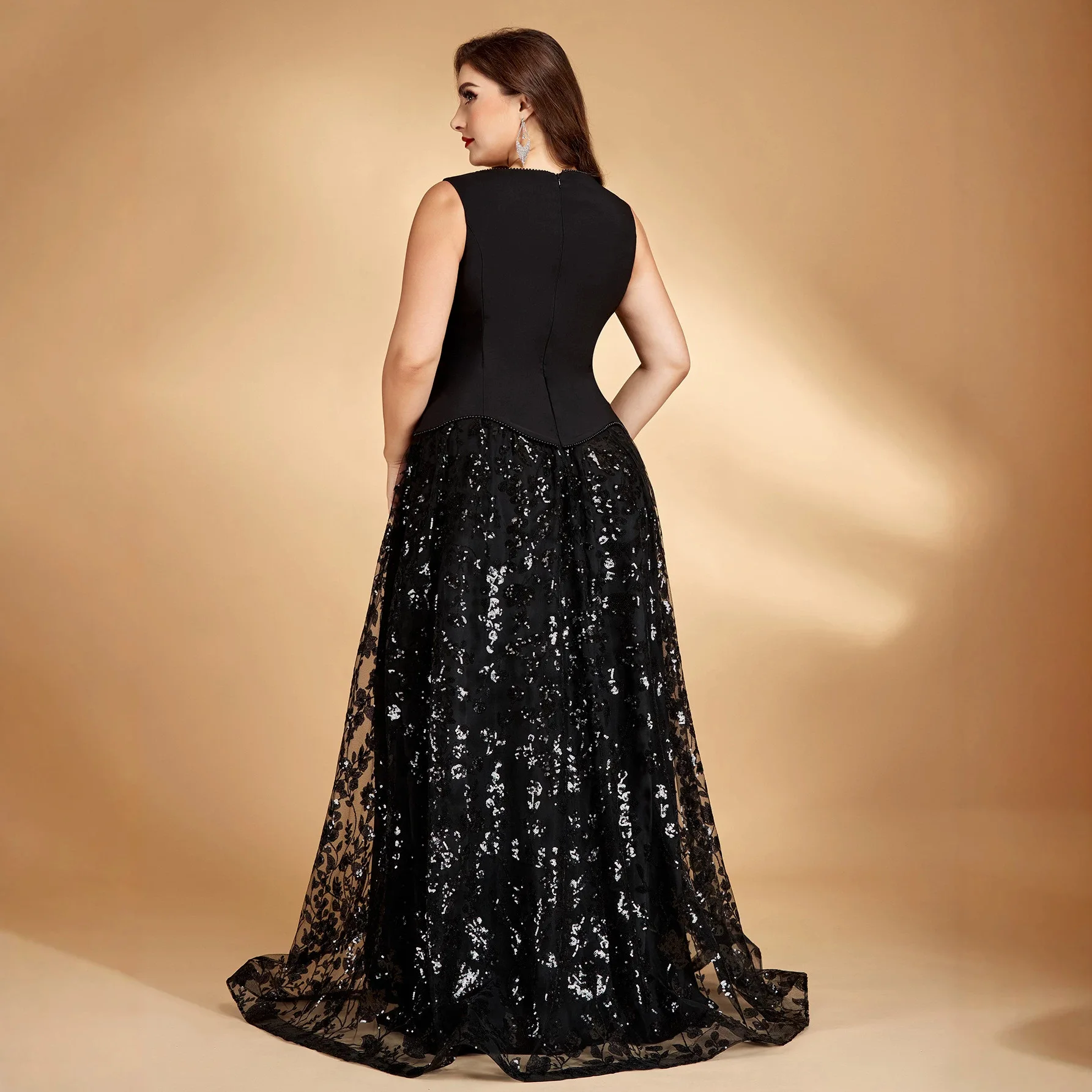 Plus Size Black V Neck Sleeveless Fitted Peplum Floral Sequin Tulle Maxi Dress Empire Waist A Line Evening Gown view 4