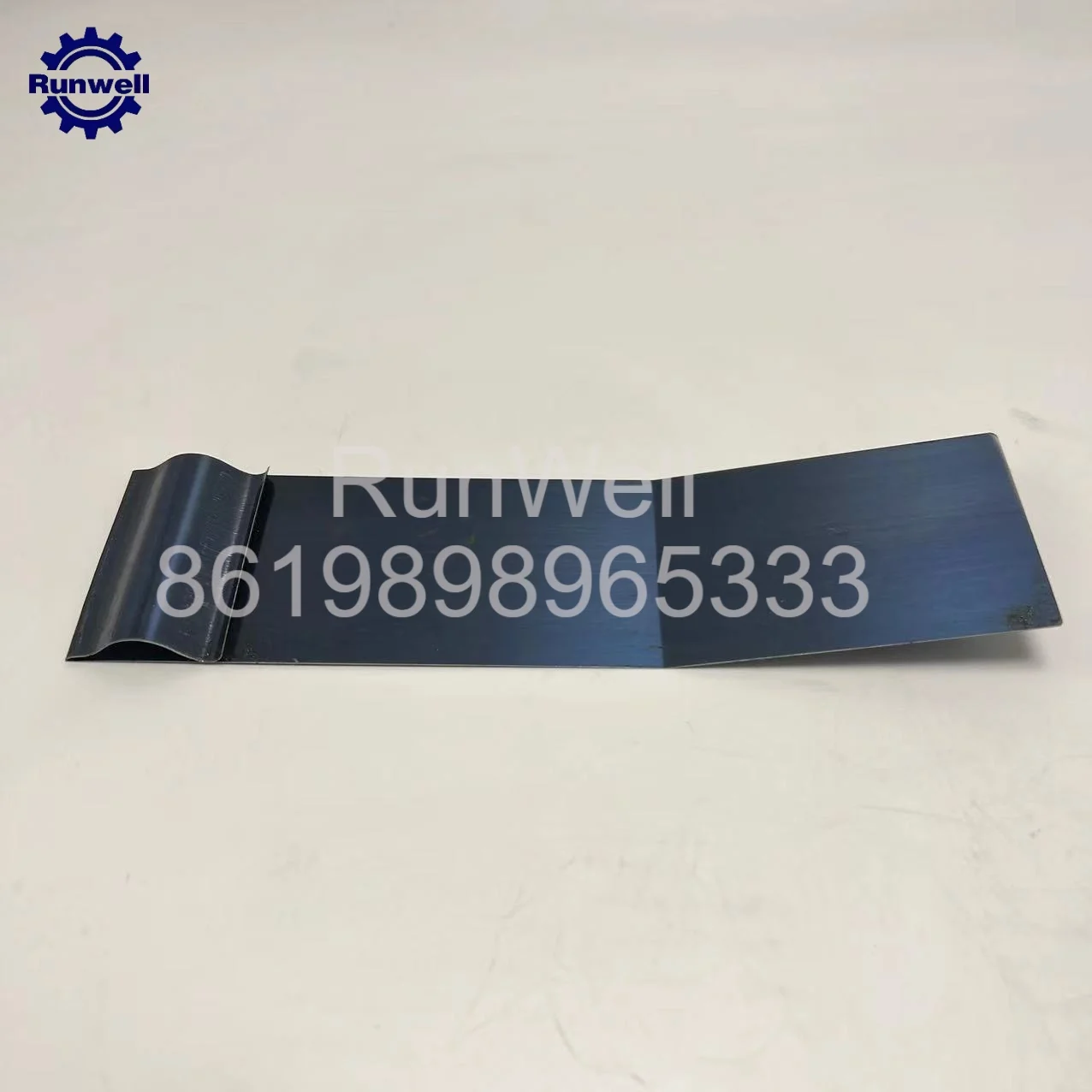 

Запчасти для офсетной печатной машины KOMORI: подающий механизм для стального листа 180x50 мм