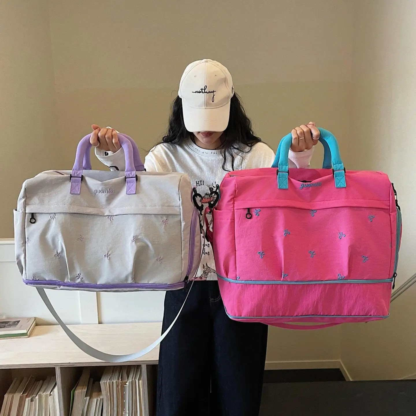 large-capacity-fitness-bag-separate-shoes-yoga-sports-bag-women's-short-trip-travel-bag-independent-shoe-compartment