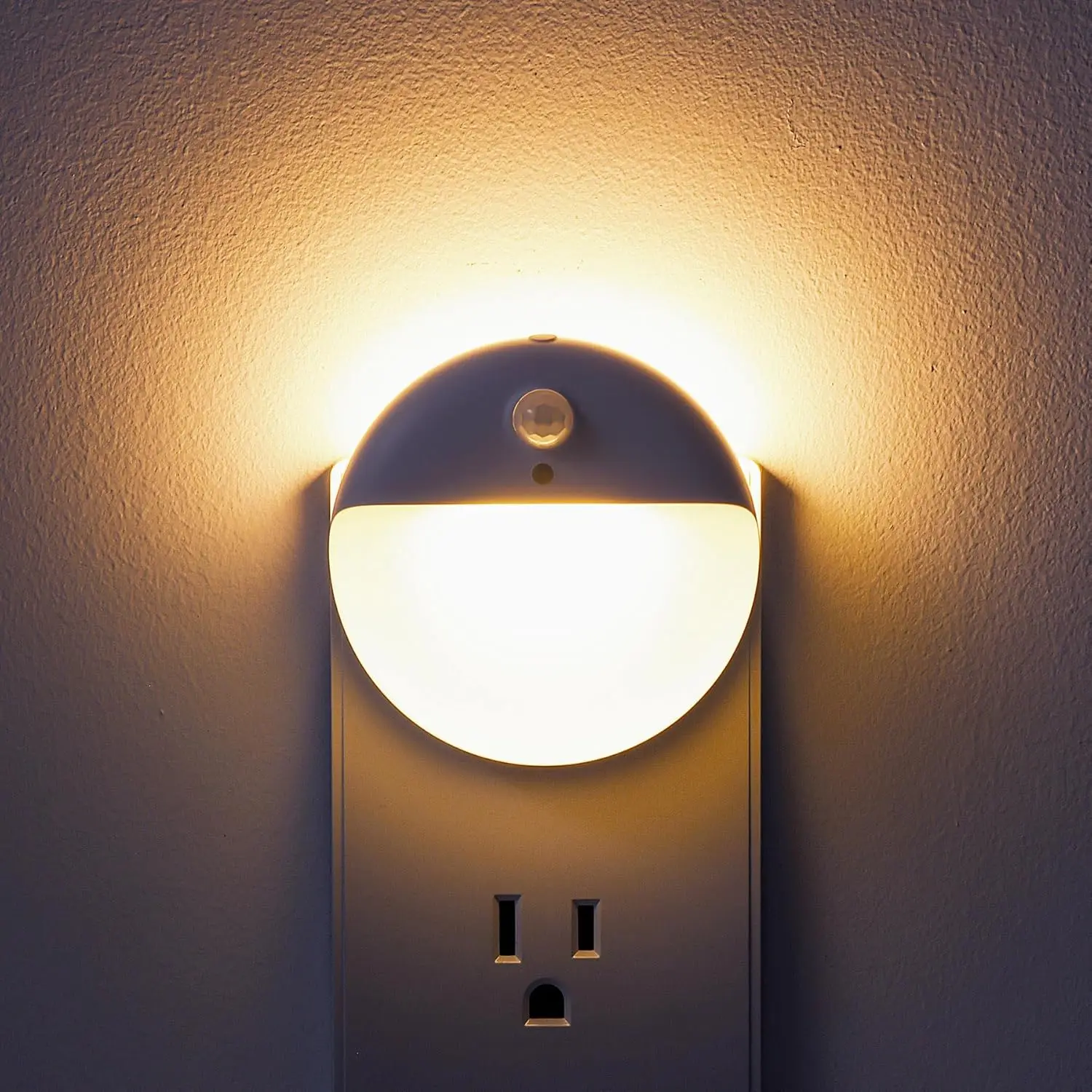 

Motion Sensor Night Light with Dusk to Dawn & Stepless Dimming, 3 Lighting Modes for Bathroom, Bedroom, Kitchen