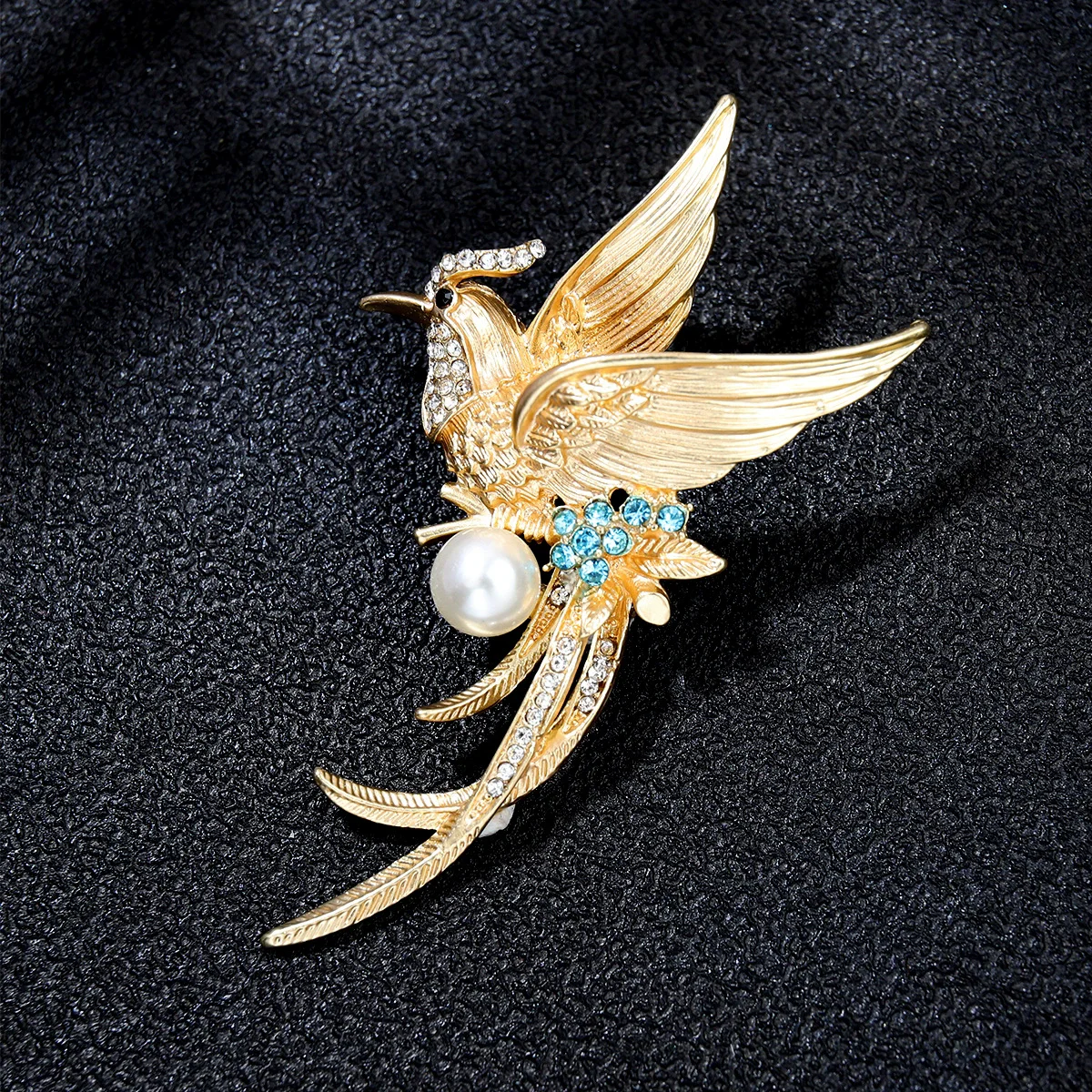 Classic Matte Phoenix Pearl Brooches Women Men Beautiful Flying Long Tail Birds Party Wedding Animal Vintage Pins Accessories