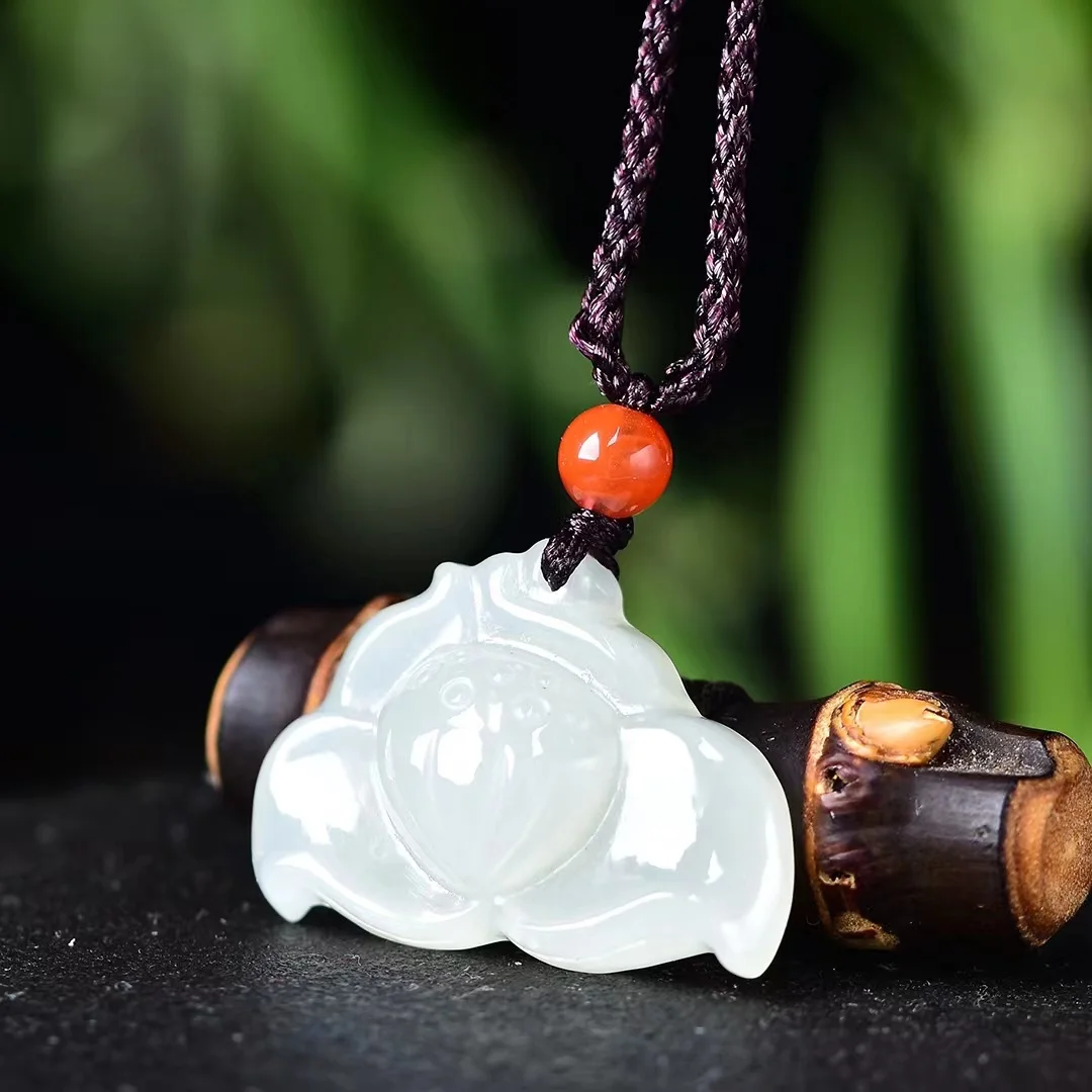 

Exquisite Hetian Jade Auspicious Lotus Pendant Jewelry 3382#