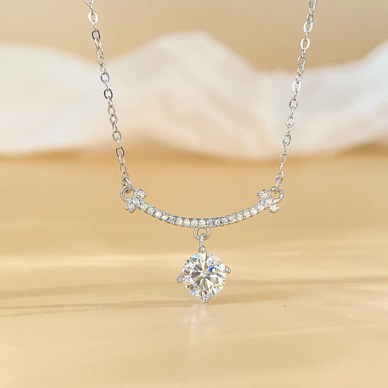 

Moissanite s925 sterling silver necklace, Smiling Wish Star, high-end, dazzling, fashionable and simple