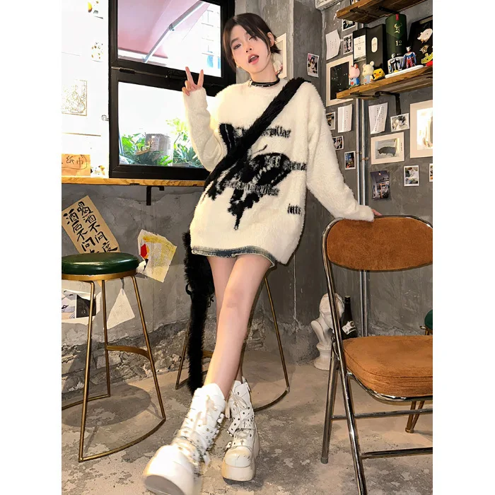 American Style Mink Fur White For Women, 2023 Autumn And Winter Loose Long Sleeved Top, Butterfly Jacquard Knitted Sweater