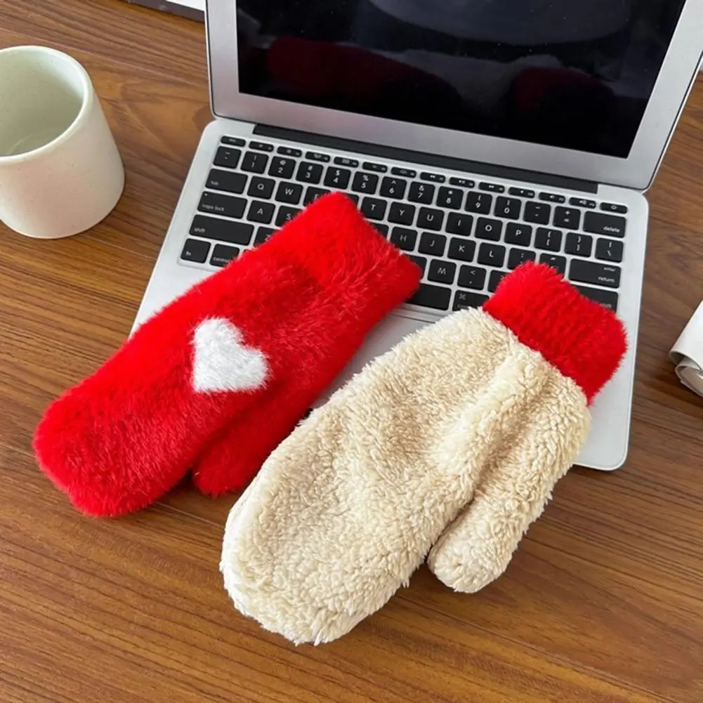 

1 Pair Gloves Women Fingerless Red Heart Design Soft Fleece Lined Touchscreen Warm Mittens Valentine Day New Year Gloves 2026