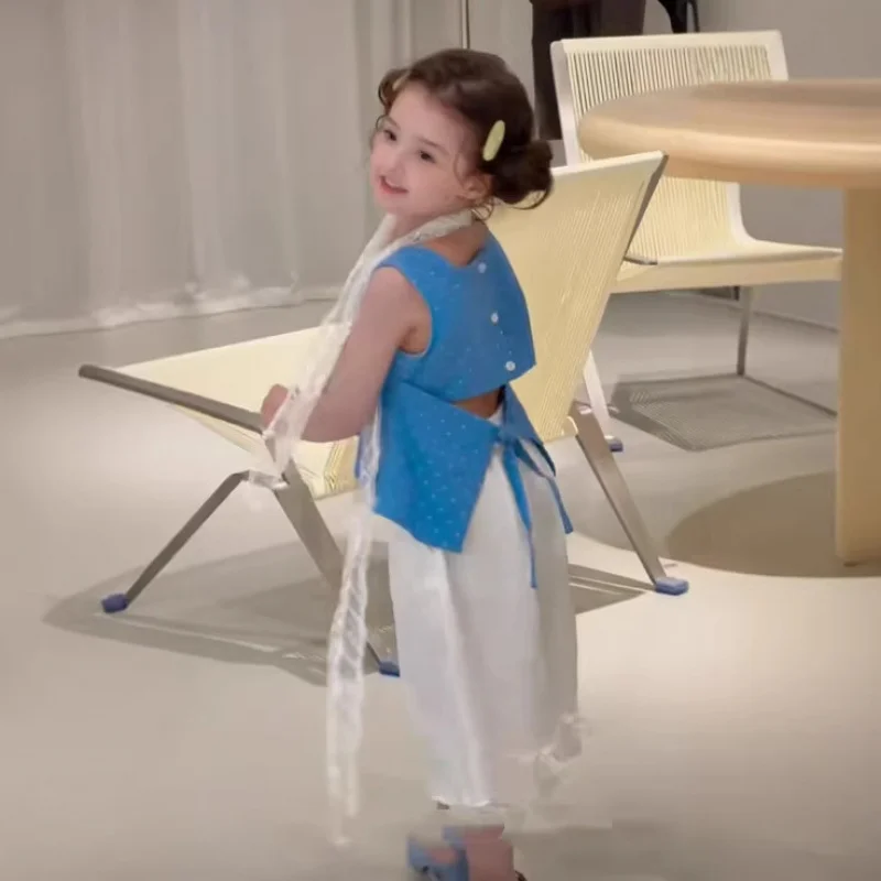 

Children's clothing for girls: light blue polka dot top with cropped pants26New summer children's clothing supply