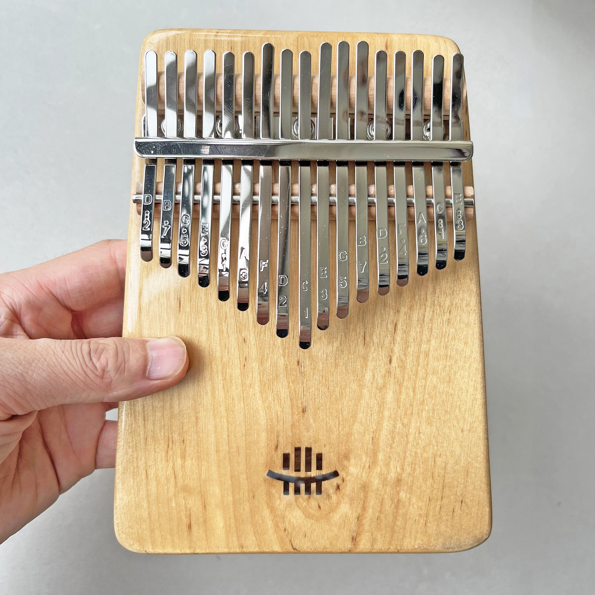 Hluru 17 tablero de teclas Kalimba palisandro nogal pulgar Piano dedo Piano tablero plano de madera maciza Mbira para principiantes